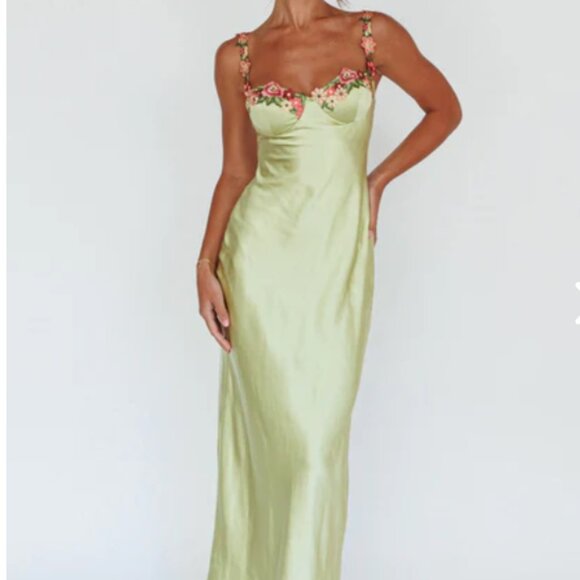 Floral Midi Dress in Lime - Picture 6 of 7